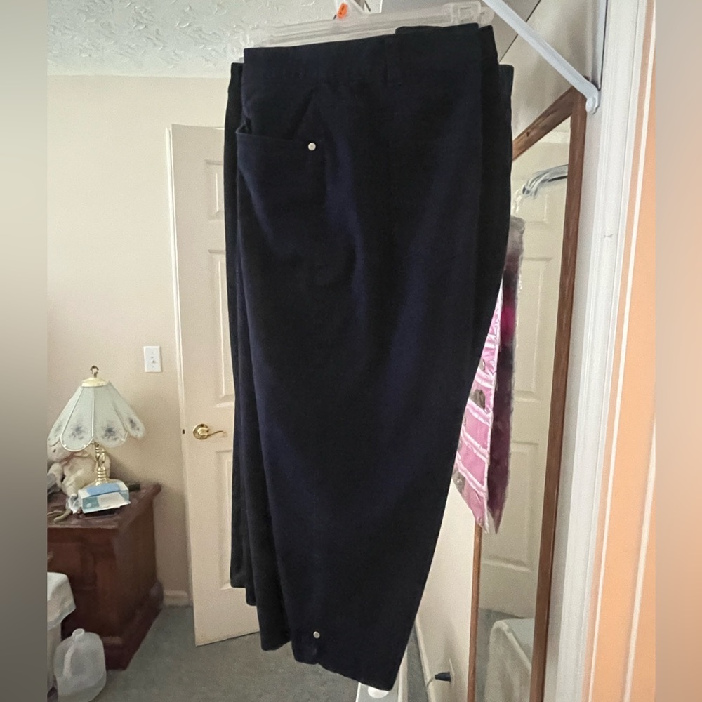 Women’s plus size Capri